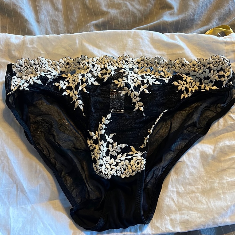 Bundle!!! Lot of 3 luxury underwear - Wacoal, Chantelle, Hanky Panky